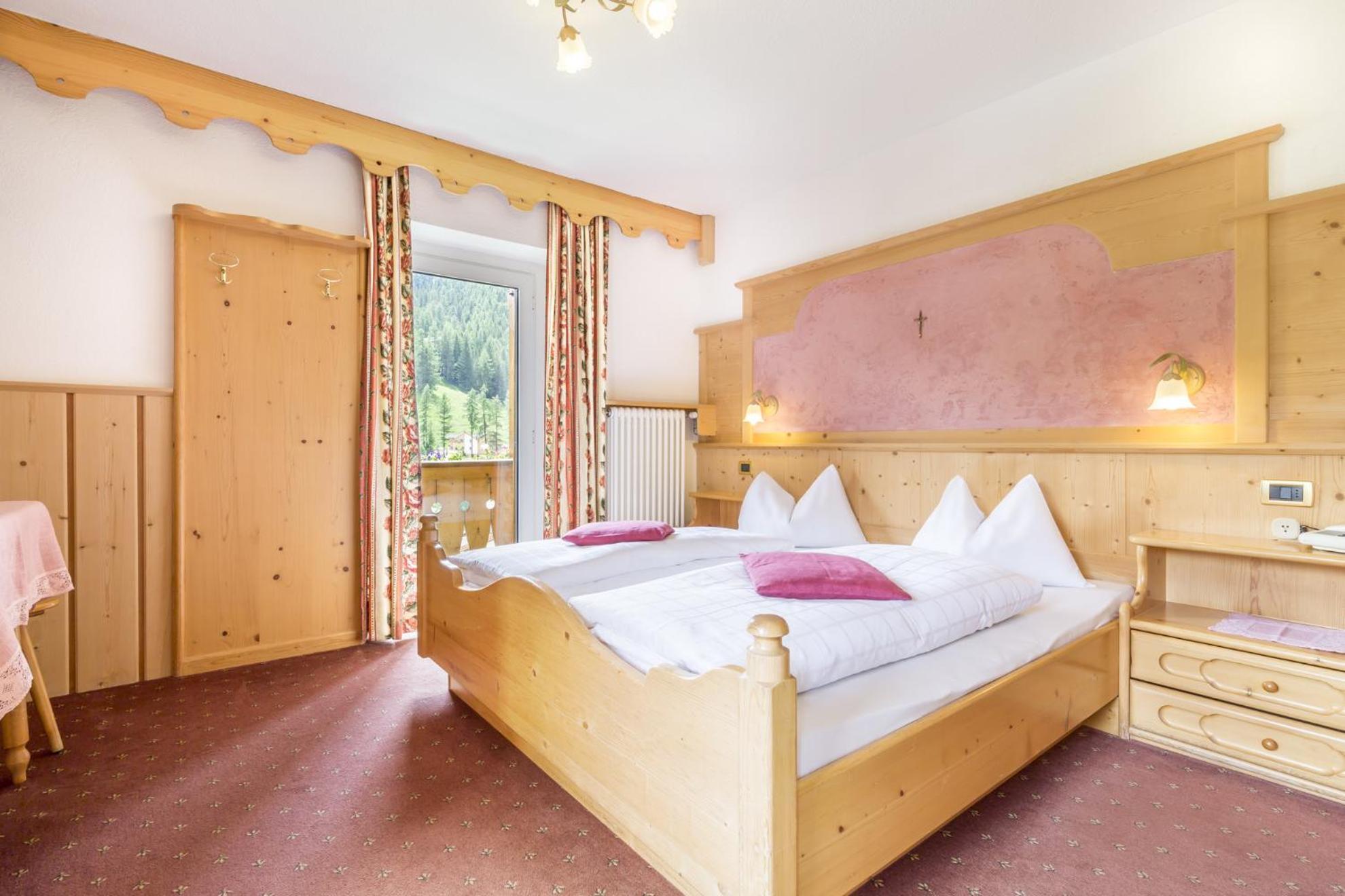 Garni Jasmin Hotel San Cassiano  Room photo